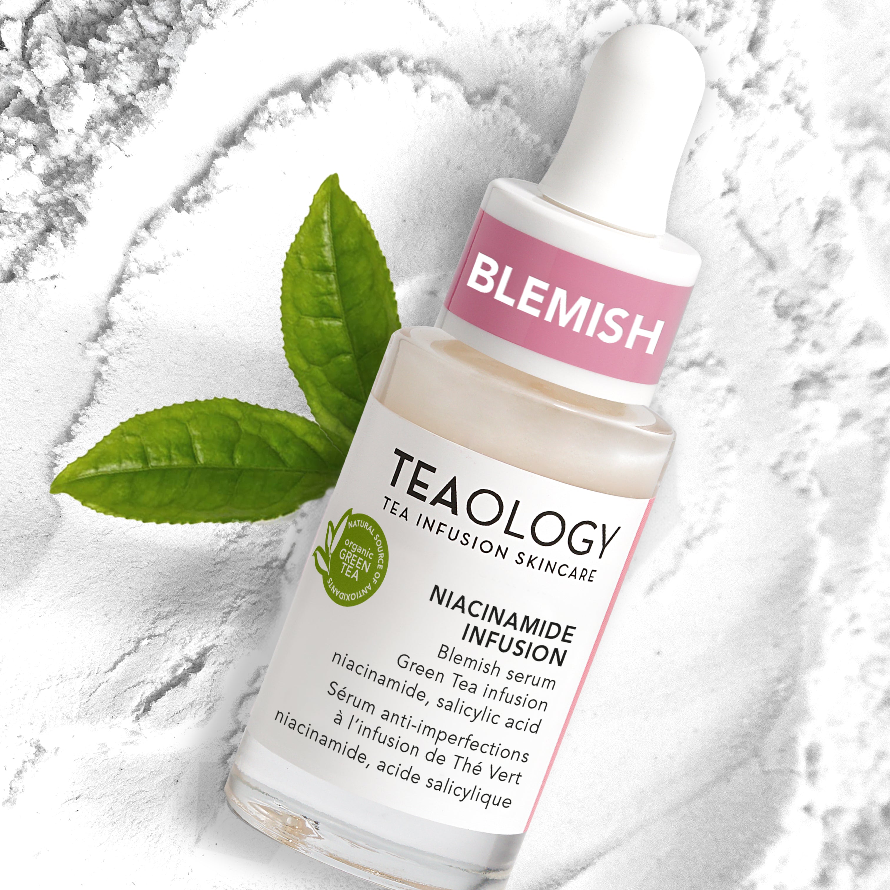Siero anti-imperfezioni con infuso di tè verde, niacinamide, acido salicilico, bakuchiol